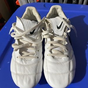 Nike Mens Premier II Soccer FG Cleats